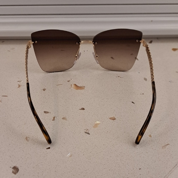 NWT Dolce & Gabbana Gold Frame Sunglasses with Brown Lenses - Picture 5 of 9